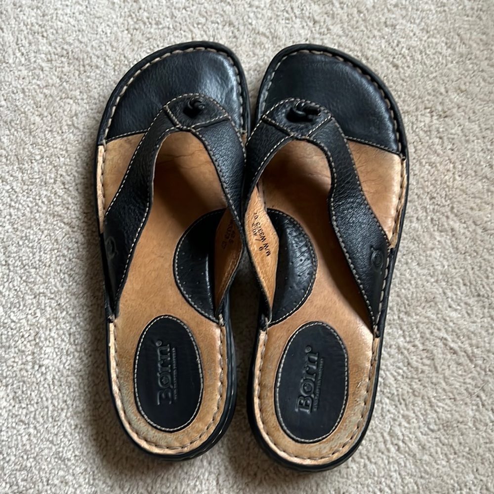 Born sandals